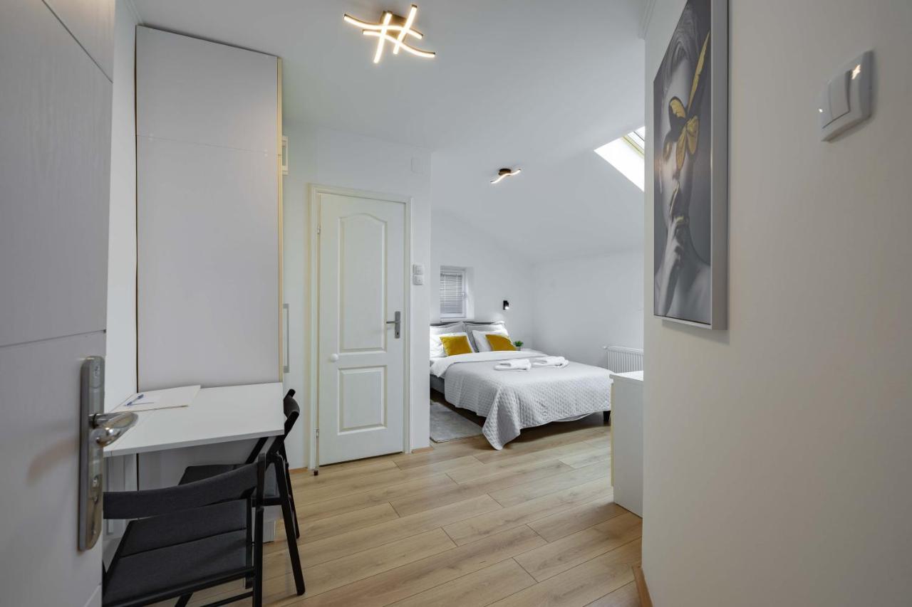Old Town Rooms Novi Sad Bagian luar foto